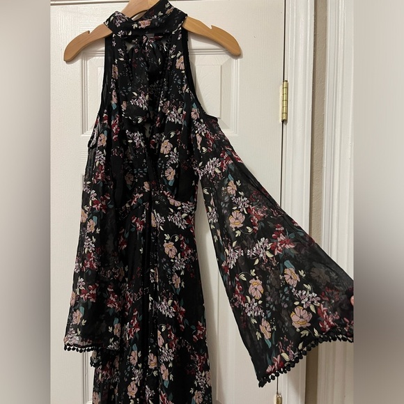 NICHOLAS Floral Chain Neck Wrap Silk Dress
size 2 - Picture 6 of 14